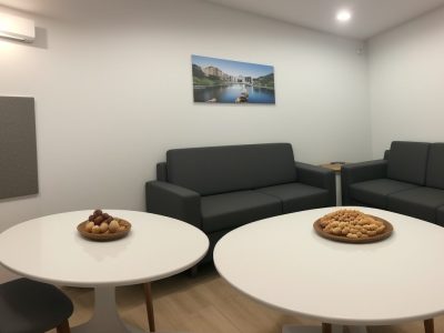 Imagem retratando o apoio emocional e a esperança na recuperação de dependentes químicos, com foco em estratégias e tratamento.