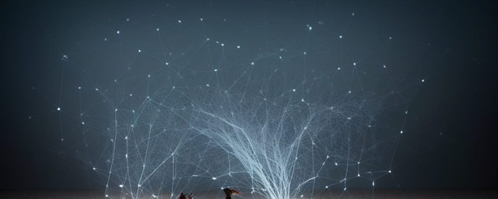 Servidores públicos participando de treinamento sobre prevenção e combate à dengue, com foco em ações eficazes e comunidade engajada.