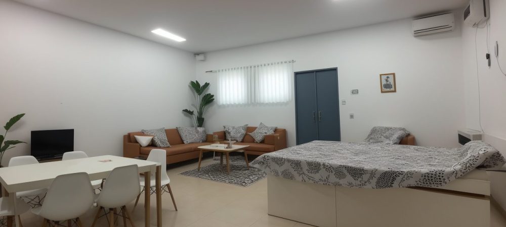 Imagem ilustrando o coaching no setor público, com foco em desenvolvimento de habilidades de liderança e melhoria do atendimento ao cidadão.