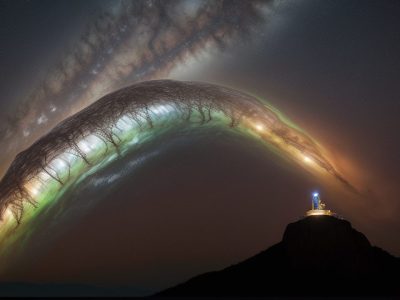 Imagem que ilustra um cuidador de pessoas com deficiência mental aplicando estratégias de cuidado, promovendo qualidade de vida e bem-estar.