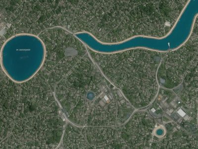 Mapa interativo mostrando áreas de maior incidência de dengue em São Paulo, com alertas e informações sobre prevenção da doença e ações de vigilância sanitária.