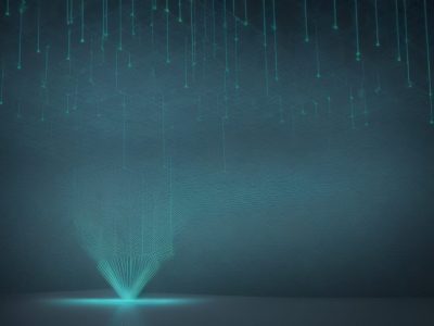 Imagem ilustrativa sobre gestão estratégica no setor público, mostrando um curso online e conceitos de liderança.