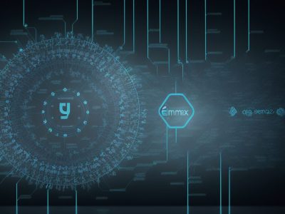 Investigadores utilizando tecnologia moderna em inquérito policial com ferramentas de análise