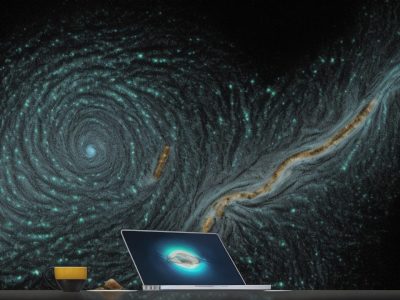 Um servidor público estudando programação C++ online, com foco em projetos e desenvolvimento de sistemas.