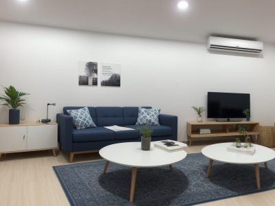 Advogado revisando documentos de aposentadoria em um escritório moderno, enfatizando o direito previdenciário.