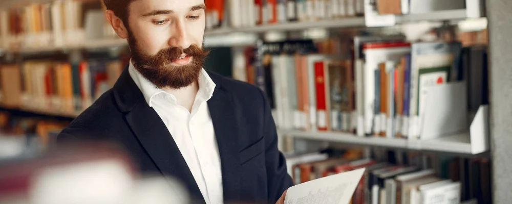 estudo-de-um-homem-na-biblioteca