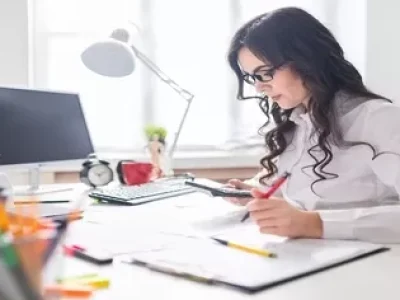 professora-sala-material-estudo-450x236.jpg