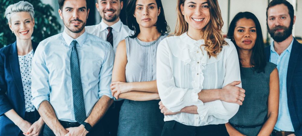 tipos-de-lideranca-qual-combina-com-voce-e-sua-equipe tipos de liderança